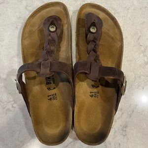 Women’s Birkenstock Gizeh sandal size 41. Only worn once!